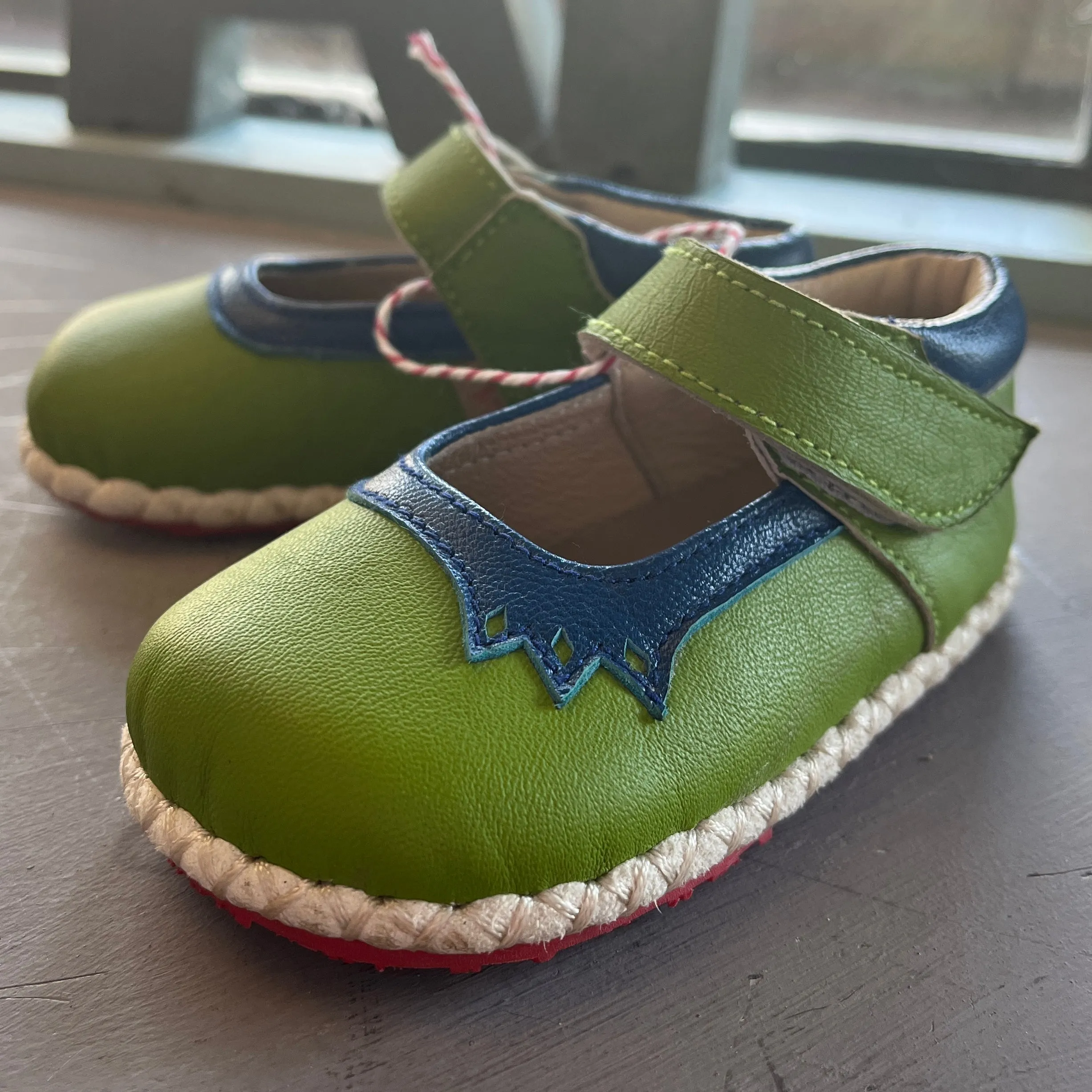 Crown shoe
